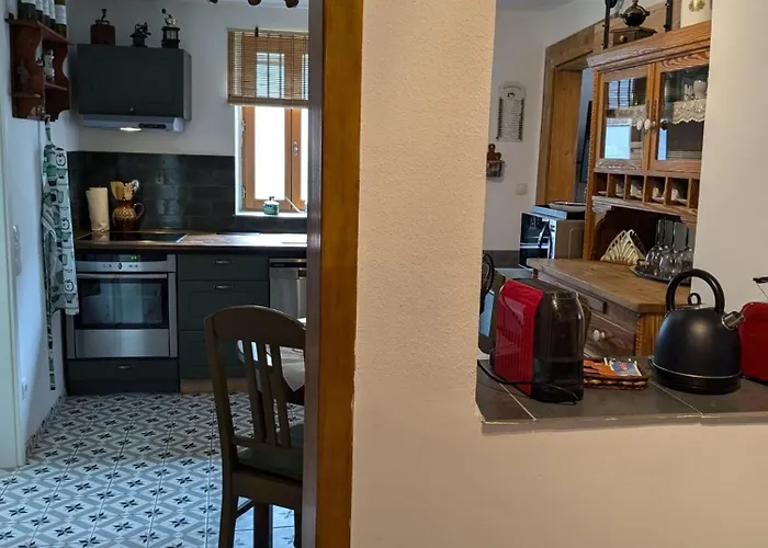 Altes Haeusle Am Waschbach-weinberg